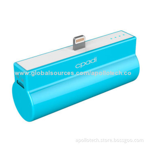 Charger for iPhone, Especially for iPhone 5/5S, with Standing Function, 2,600mAh Real Capacity